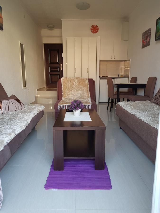 Nona Apartment